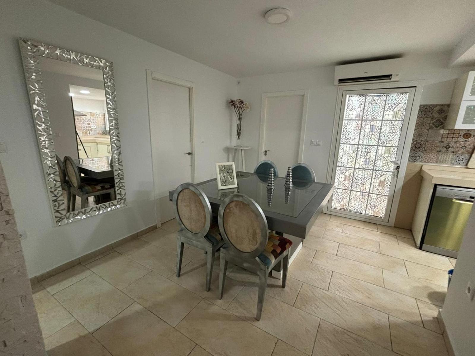 Panther Home Pureza Seville Exterior photo
